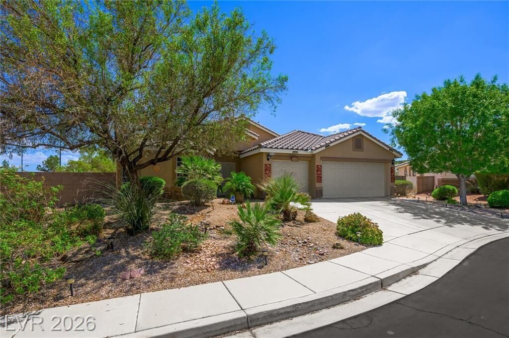 Property Photo: 213 Whitetail Archery Avenue NV 89084