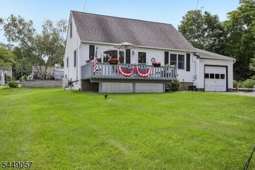 Property Photo:  8 Windsor Rd  NJ 07480 