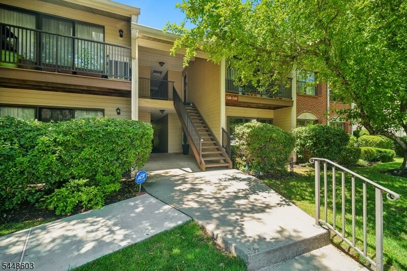 Property Photo:  341 Penns Way  NJ 07920 
