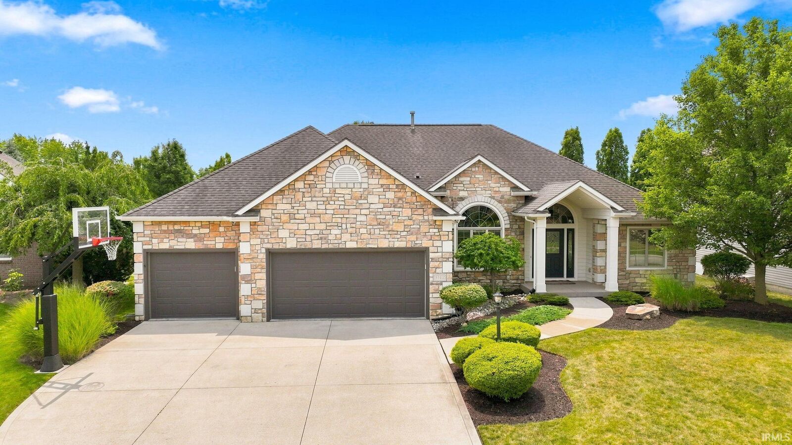 Property Photo:  5112 Chablis Court  IN 46845-8809 