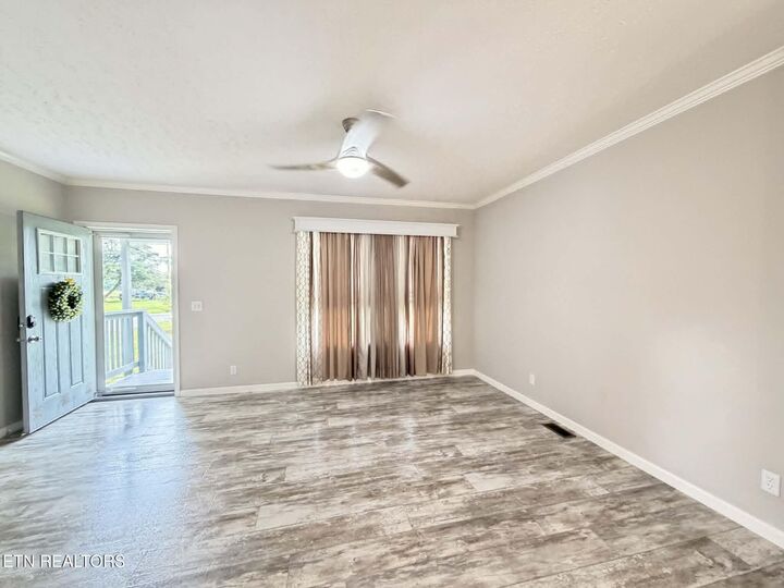 Property Photo:  381 Dixon Rd  TN 38571 