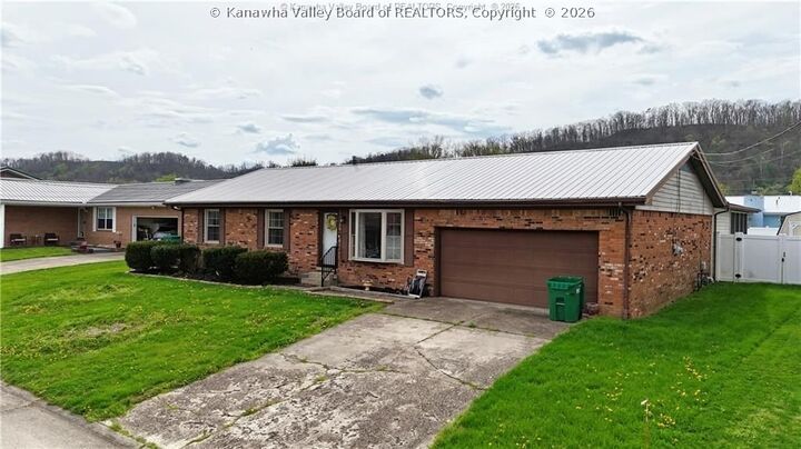 Property Photo:  194 Shawnee Estates  WV 25213 