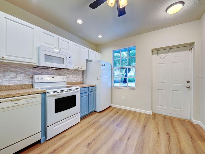 Property Photo: 26396 Nadir Road 506 FL 33983