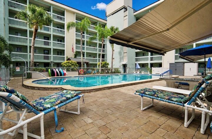 Property Photo:  801 83rd Avenue N 309  FL 33702 