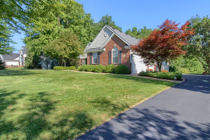 Property Photo: 6794 N Meadows Pass MI 48130