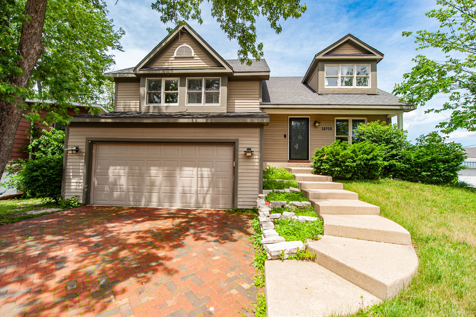 Property Photo: 18910 W Orchard Lane IL 60030