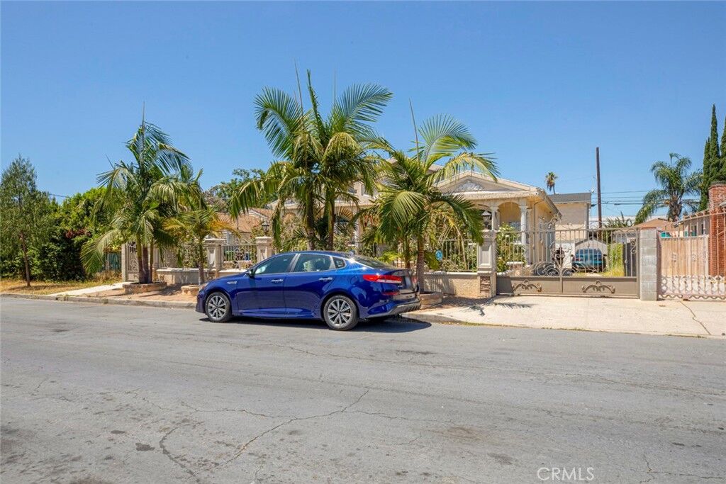 Property Photo:  6641 Agnes Avenue  CA 91606 
