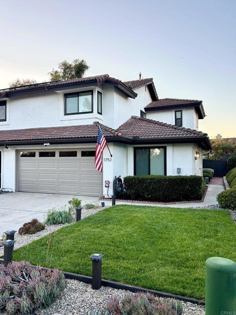 Property Photo:  1752 N Willowspring Drive  CA 92024 