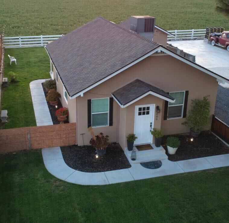 Property Photo:  609 E Keyes Road  CA 95307 