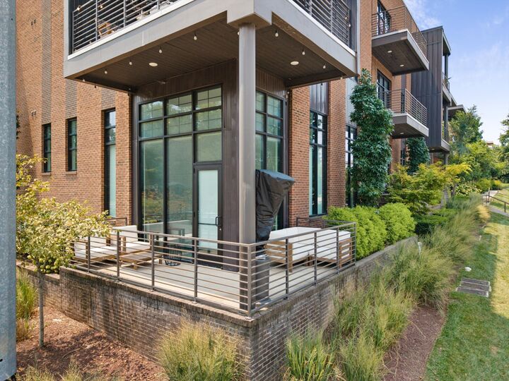 Property Photo:  601 Hamilton Ave 101  TN 37203 