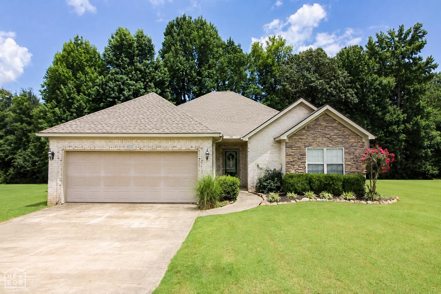 Property Photo:  4717 Lochmoor Circle  AR 72405 