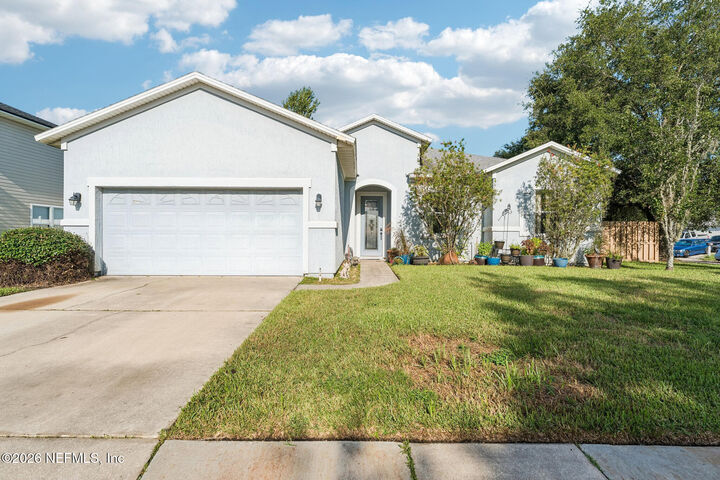 Property Photo: 971 Morning Light Road FL 32218