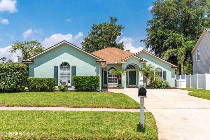 Property Photo:  4600 Cape Elizabeth Court E  FL 32277 