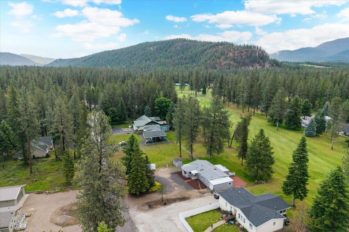 Property Photo: 180 E Trappers Loop WA 99109