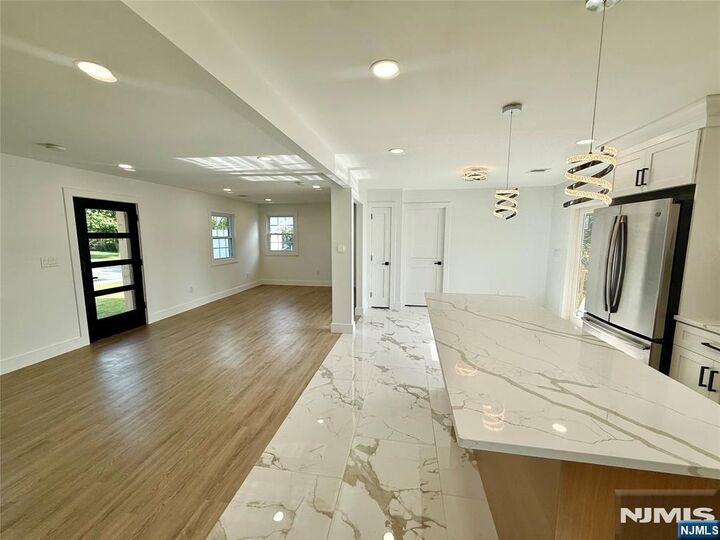 Property Photo:  8 Annette Terrace  NJ 07544 