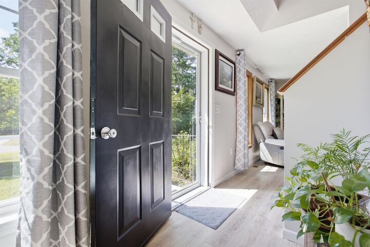 Property Photo: 29 Chase Brook Circle NH 03052