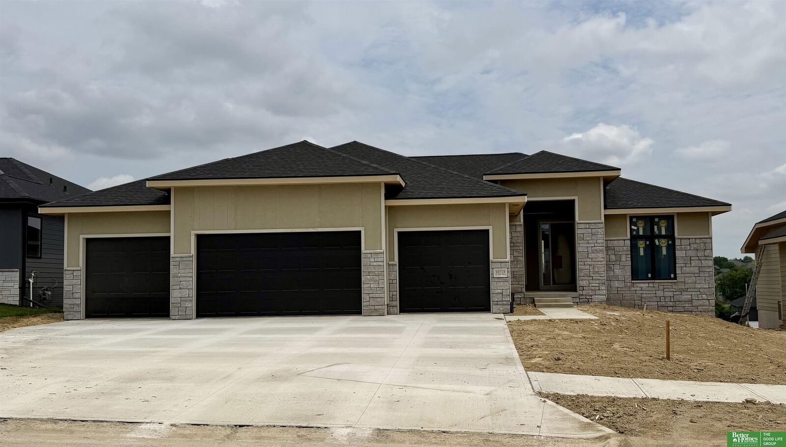 Property Photo:  10713 S 219th Avenue  NE 68028 