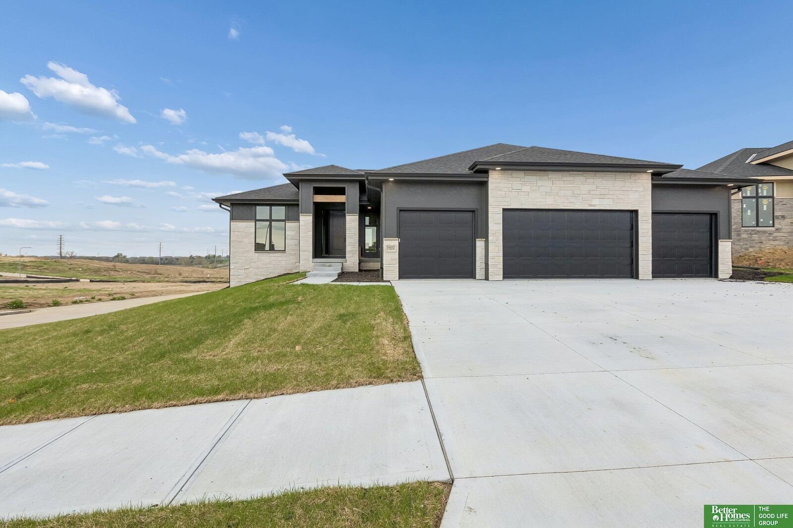 Property Photo: 5602 N 198th Street NE 68022