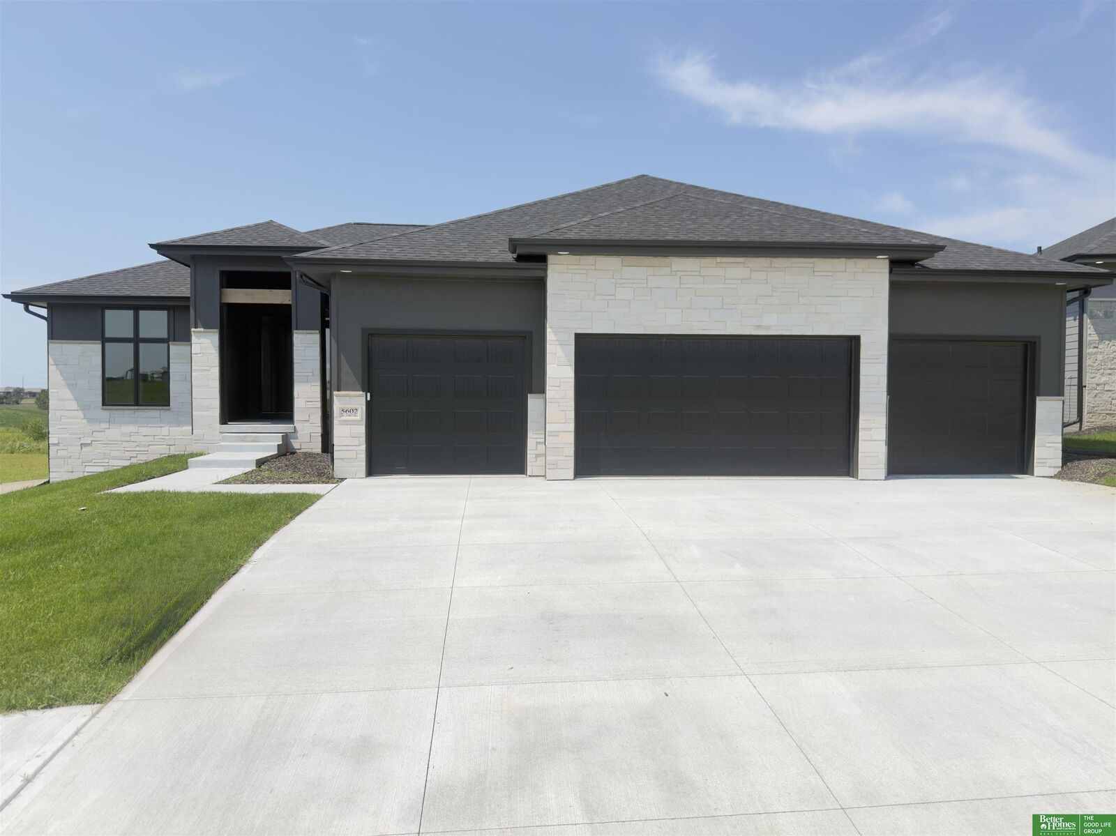 Property Photo: 5602 N 198th Street NE 68022