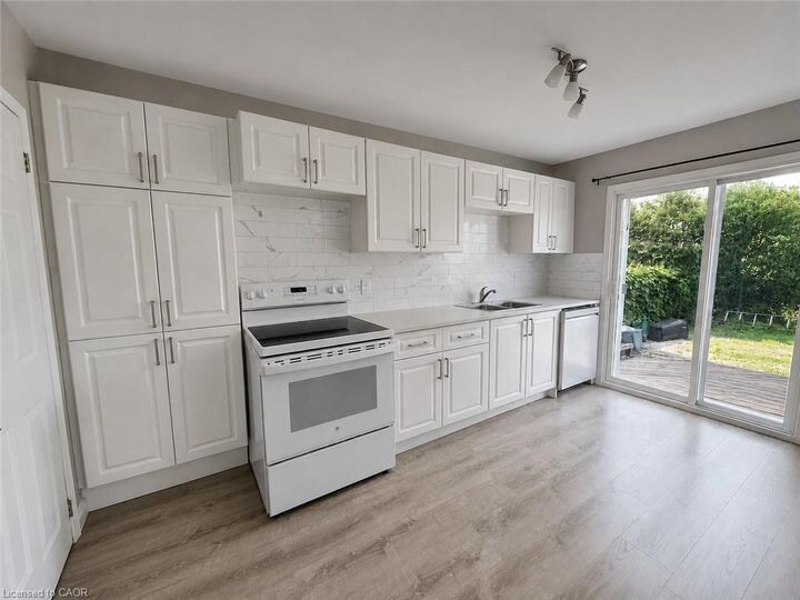 Property Photo:  24 Union Street 2  ON L2S 2R2 