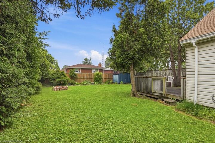 Property Photo:  834 Mohawk Road E  ON L8T 2R5 