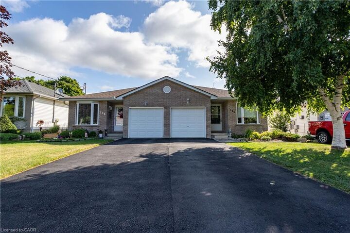 Property Photo:  536 St Andrew Street  ON N0A 1N0 