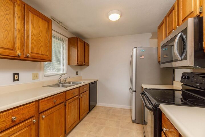 Property Photo:  31 Macintosh Lane 31  MA 01453 