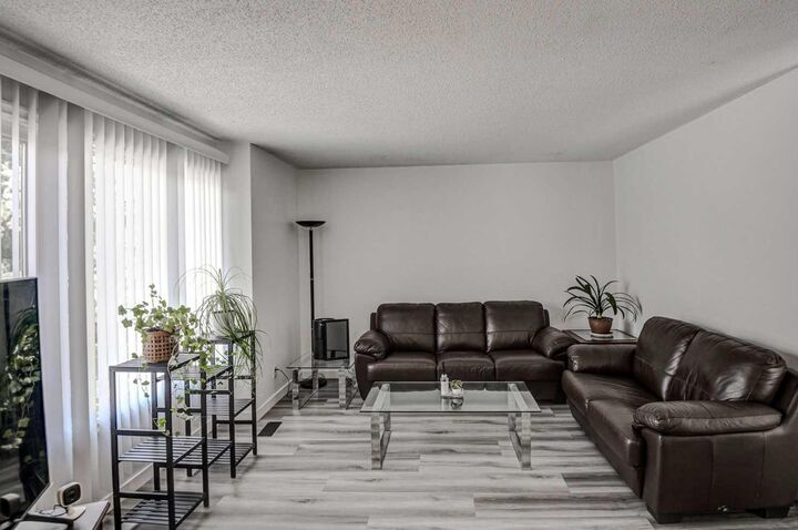 Property Photo: 184 Erin Croft Crescent SE AB T2B 2V1