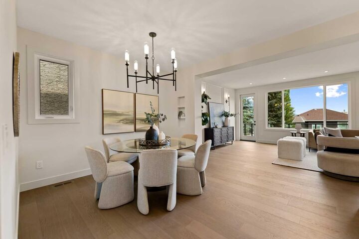 Property Photo:  52 Patterson Rise SW  AB T3H 2E3 