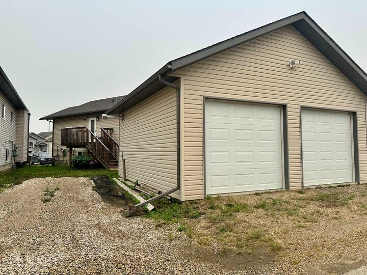 Property Photo: 11515 75 Avenue AB T8W 0J4