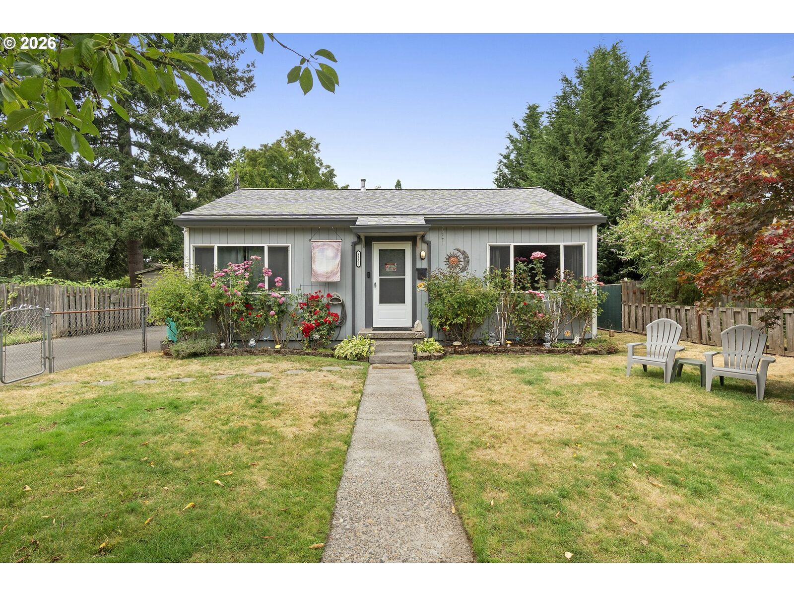Property Photo: 8325 NE Going Pl OR 97220