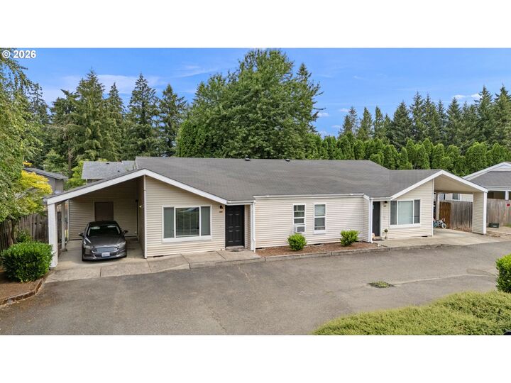 Property Photo: 906 Pioneer St WA 98642