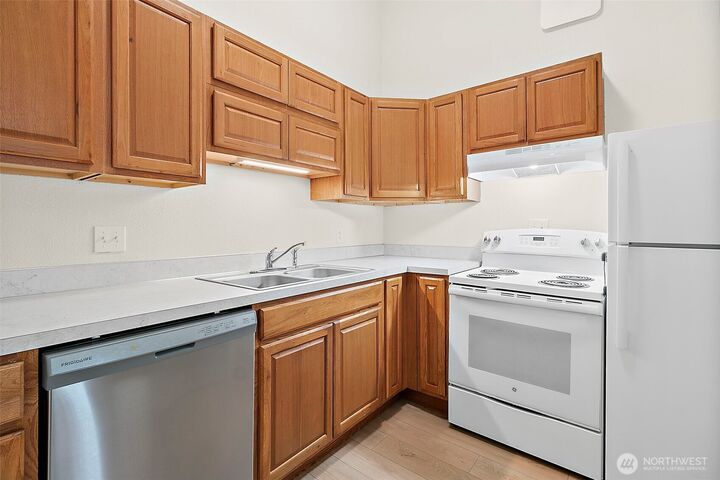 Property Photo: 417 22nd Street SE WA 98002