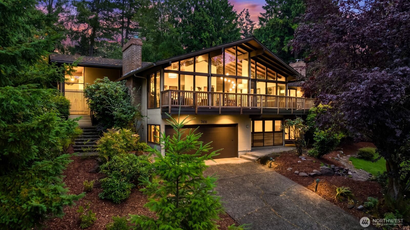 Property Photo:  7416  Mercer Terrace Drive  WA 98040 