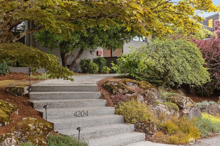 Property Photo: 4204 47th Avenue S WA 98118