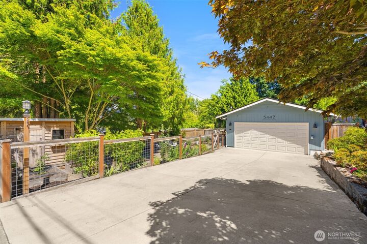 Property Photo:  5442  30th Avenue SW  WA 98126 