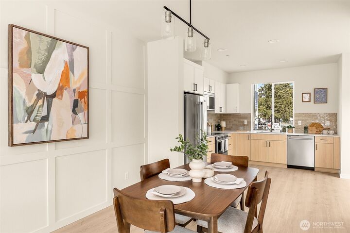 Property Photo: 7624 NE Bothell Way 102 WA 98028