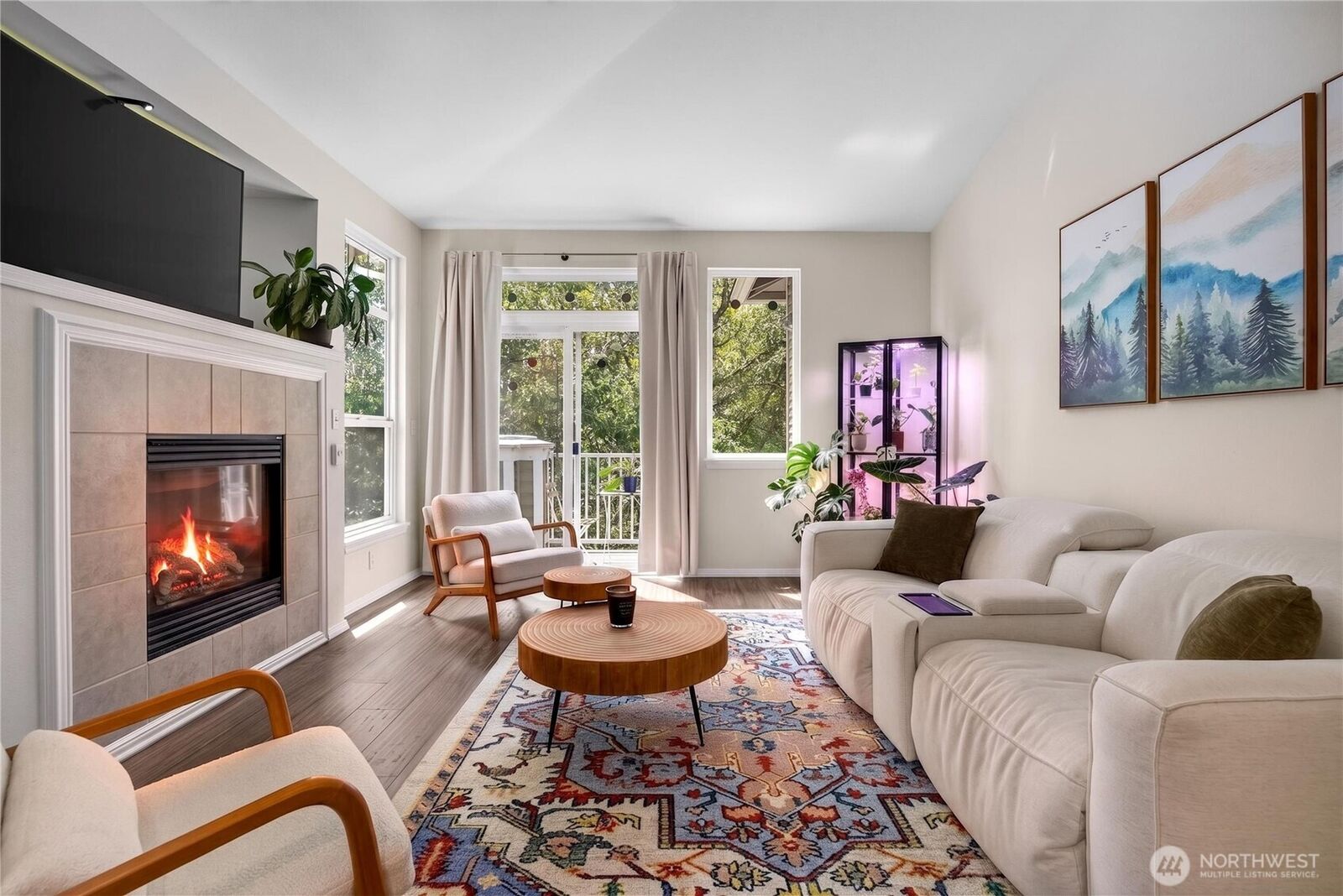 Property Photo:  12712  Admiralty Way B301  WA 98204 