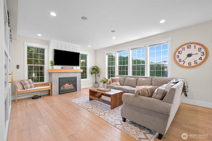 Property Photo: 109 W 2nd Street WA 98276