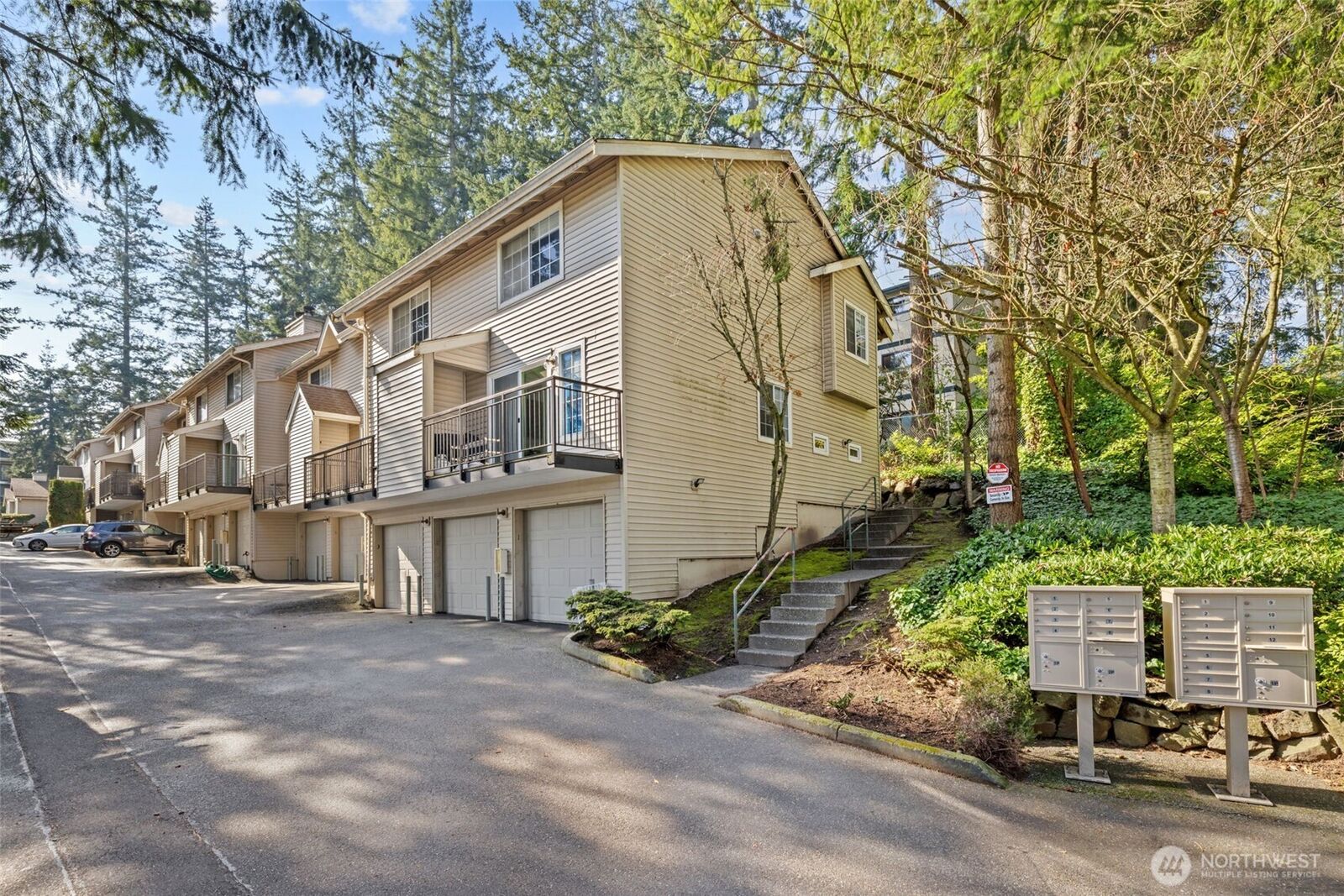 Property Photo: 8512 242nd Street SW 3 WA 98026