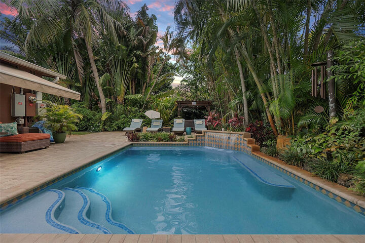 Property Photo: 601 NW 22nd Court FL 33311