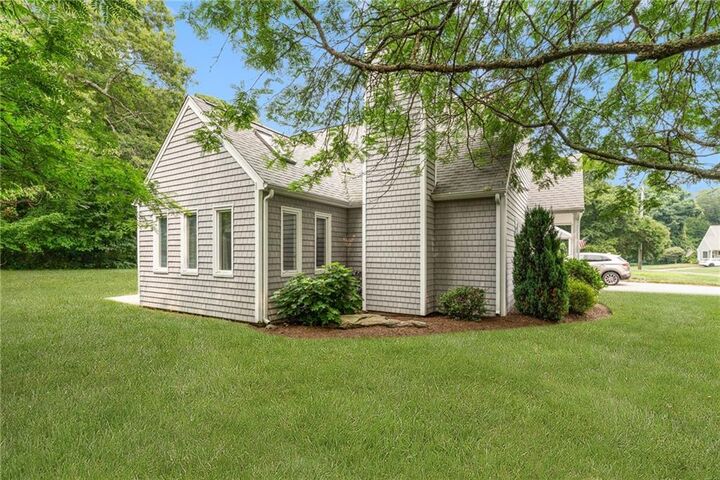 Property Photo:  27 Riverdell Drive  RI 02874 