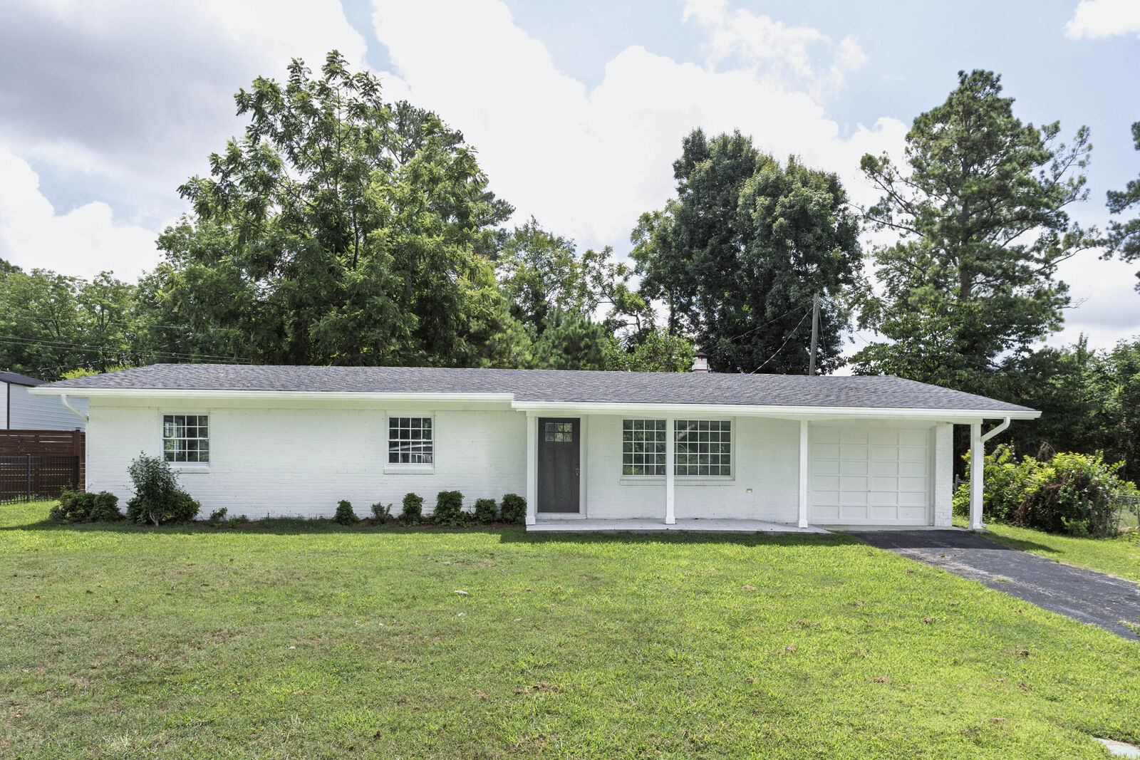 Property Photo: 1606 Redwood Drive TN 37421