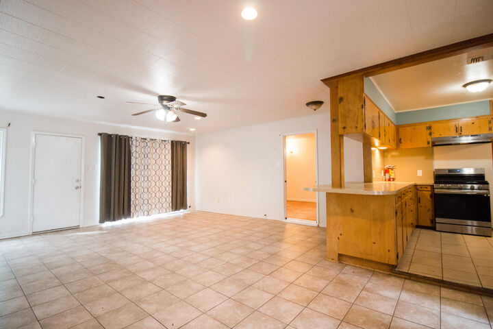 Property Photo: 322 N Jackson Street TX 76901