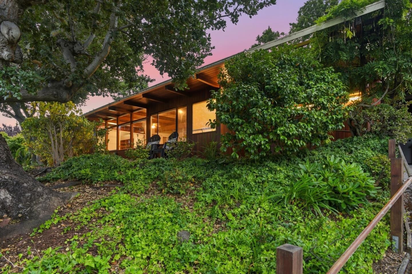 Property Photo: 18 Hillbarn Court CA 94403