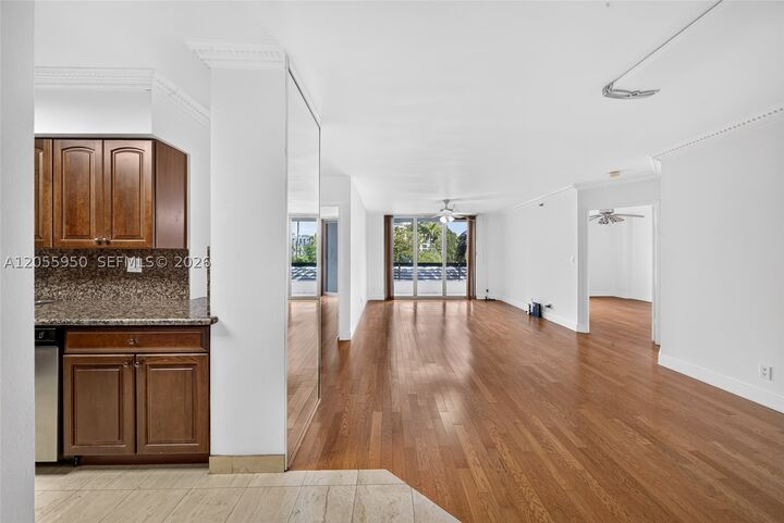 Property Photo: 3600 Mystic Pointe Dr 310 FL 33180