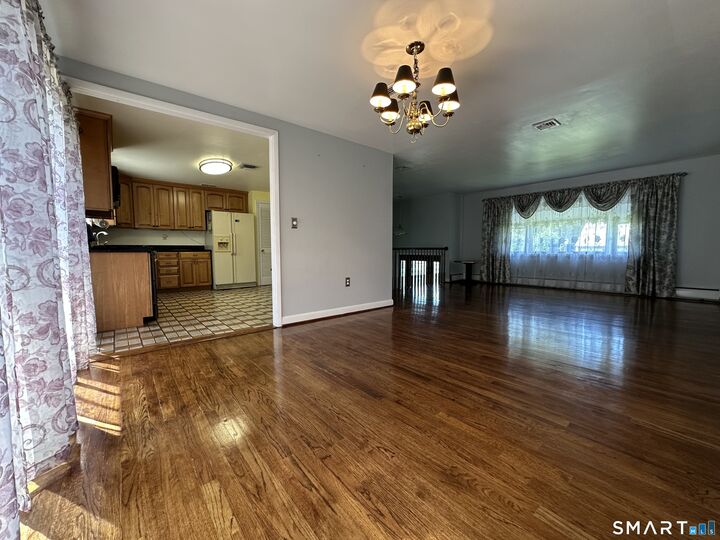 Property Photo:  99 Glenwood Drive  CT 06109 