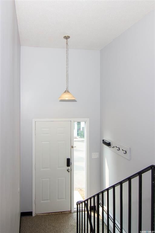 Property Photo: 1625 Thompson Avenue SK S7N 1Y2