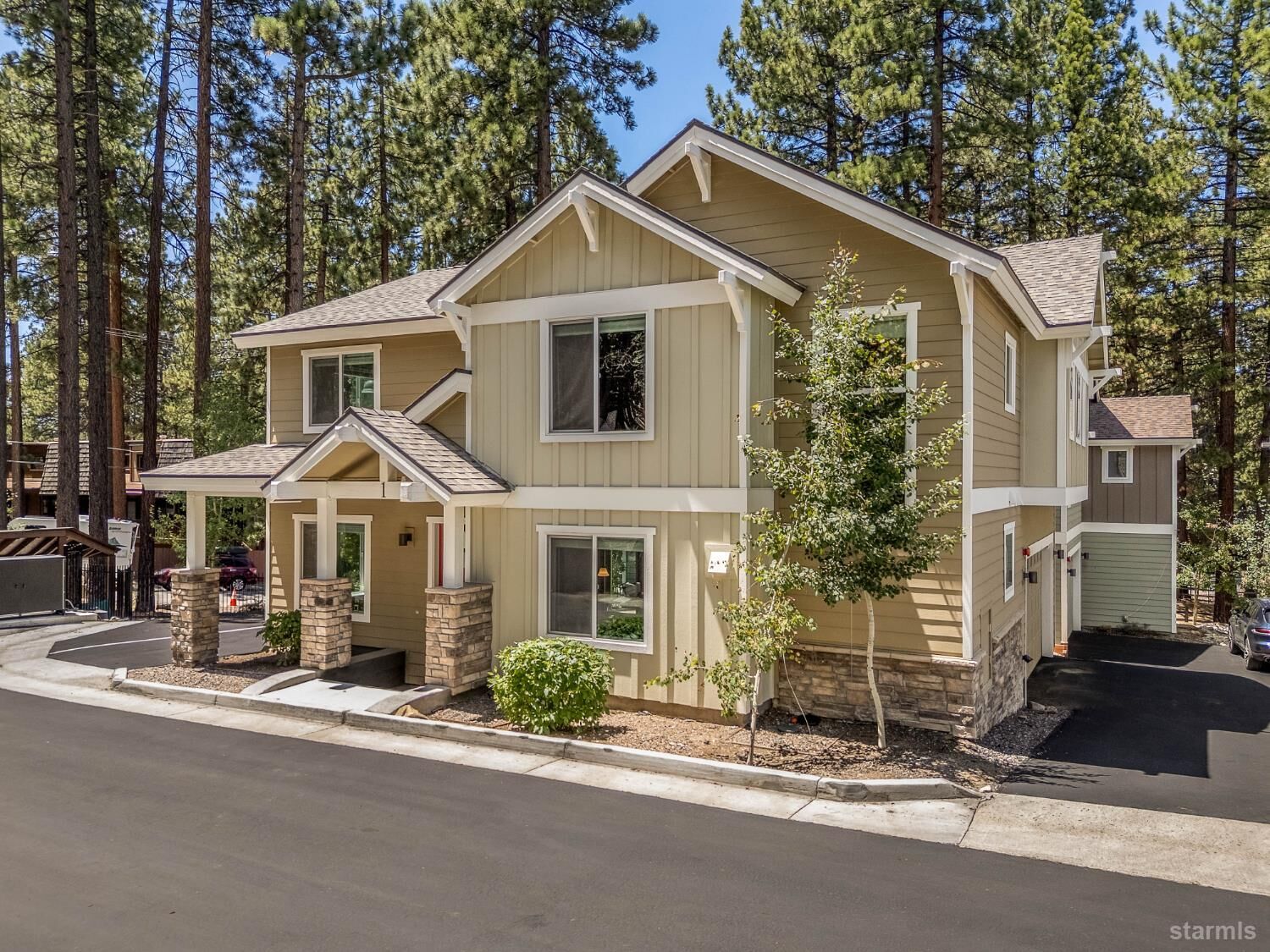 Property Photo:  1201 Wildwood Avenue 1  CA 96150 