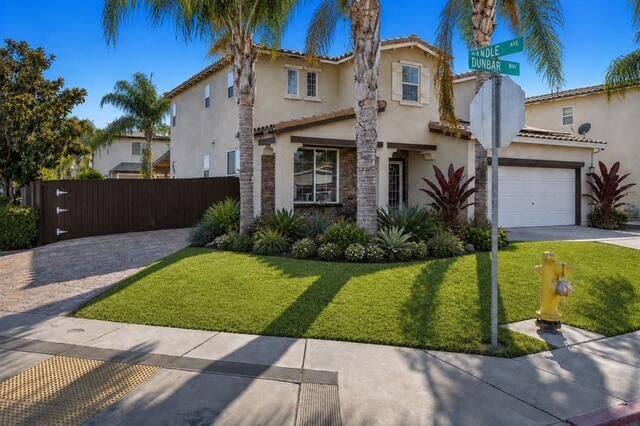 Property Photo: 2090 Dunbar Way CA 93618